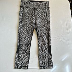 Lululemon Pace Rival Crop *22" Size 4 women’s leggings